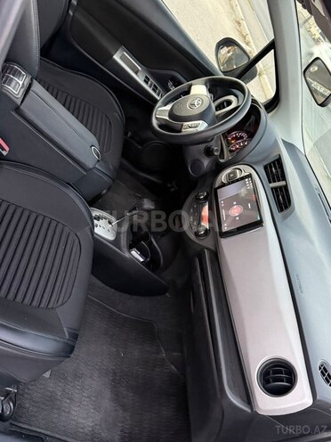 Toyota Vitz 2015, 111,000 km - 1.3 л - Bakı