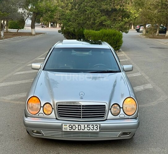 Mercedes E 240 1997, 320,457 km - 2.4 l - Bakı