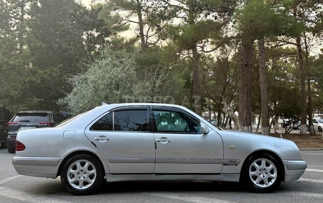 Mercedes E 240 1997, 320,457 km - 2.4 l - Bakı