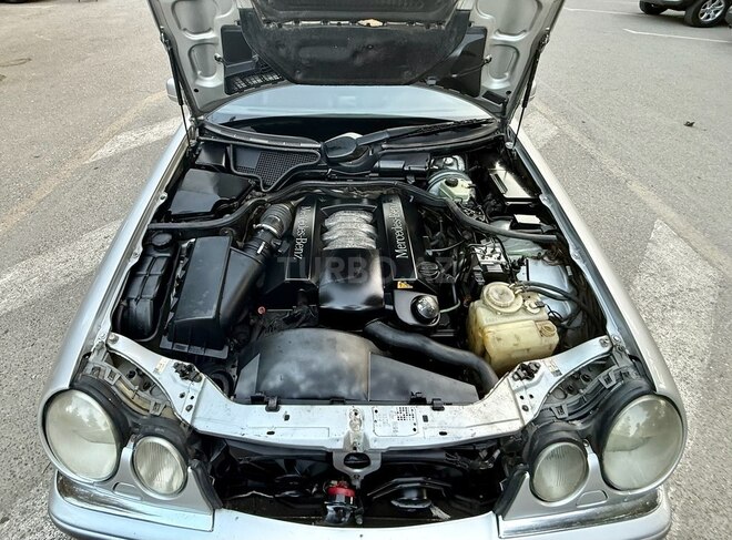 Mercedes E 240 1997, 320,457 km - 2.4 l - Bakı