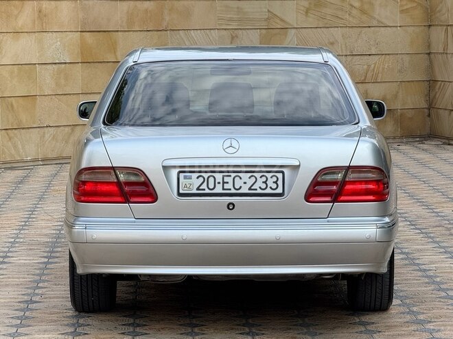 Mercedes E 200 2000, 222,580 km - 2.0 l - Gəncə
