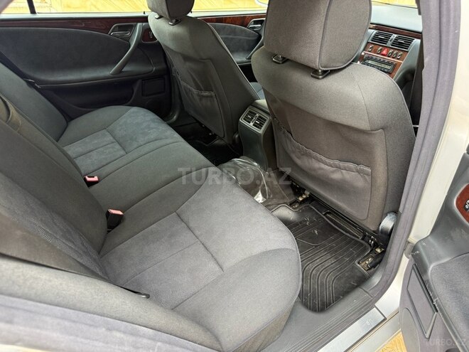 Mercedes E 200 2000, 222,580 km - 2.0 l - Gəncə