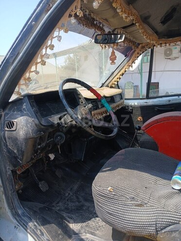 GAZ 33021 1999, 123,456 km - 2.4 l - Saatlı