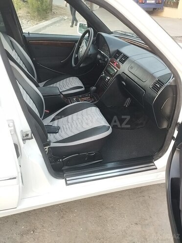Mercedes C 230 1998, 286,000 km - 2.3 l - Bakı