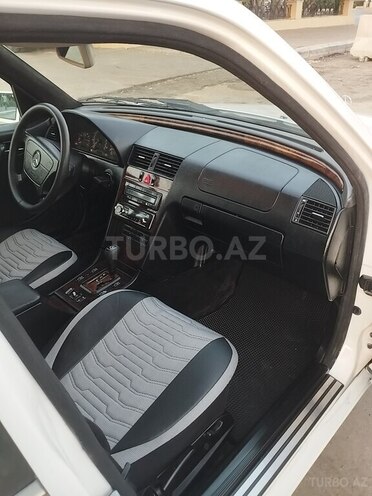 Mercedes C 230 1998, 286,000 km - 2.3 l - Bakı