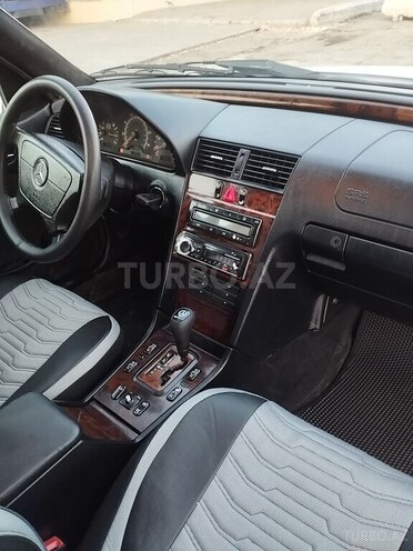 Mercedes C 230 1998, 286,000 km - 2.3 l - Bakı