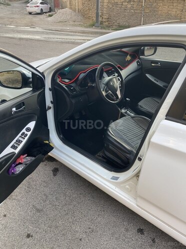 Hyundai Accent 2012, 660,000 km - 1.6 l - Bakı