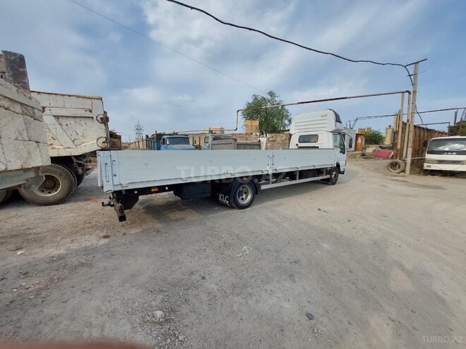 Isuzu  2008, 400,000 km - 5.2 l - Bakı