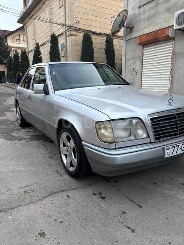 Mercedes E 200 1994, 360,000 km - 2.0 l - Bakı