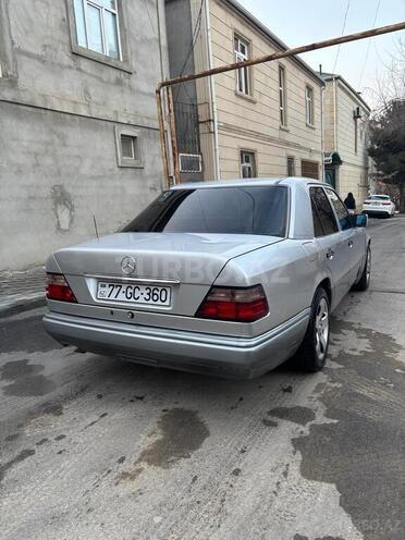 Mercedes E 200 1994, 360,000 km - 2.0 l - Bakı