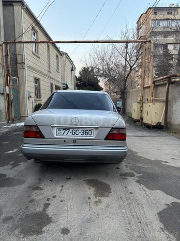 Mercedes E 200 1994, 360,000 km - 2.0 l - Bakı