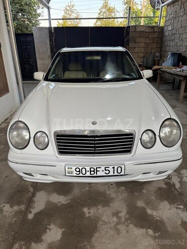 Mercedes E 240 1999, 230,000 km - 2.4 l - Sumqayıt