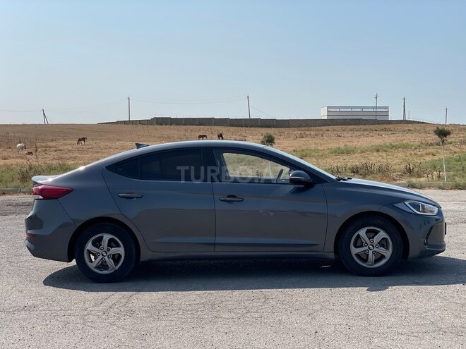 Hyundai Avante 2017, 127,000 km - 1.6 l - Bakı