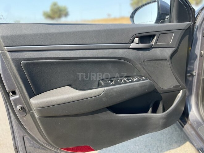 Hyundai Avante 2017, 127,000 km - 1.6 l - Bakı