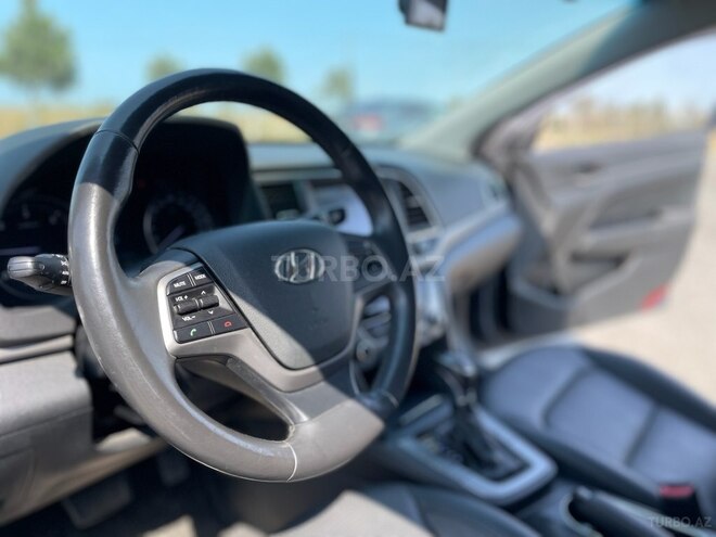 Hyundai Avante 2017, 127,000 km - 1.6 l - Bakı
