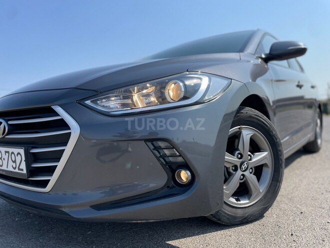 Hyundai Avante 2017, 127,000 km - 1.6 l - Bakı