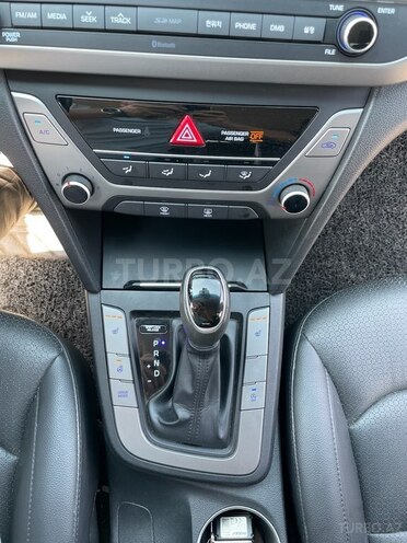 Hyundai Avante 2017, 127,000 km - 1.6 l - Bakı