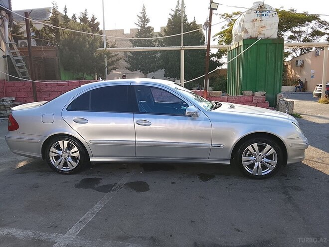 Mercedes E 220 2007, 287,000 km - 2.2 l - Bakı
