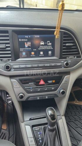 Hyundai Elantra 2016, 237,737 km - 2.0 l - Sabirabad