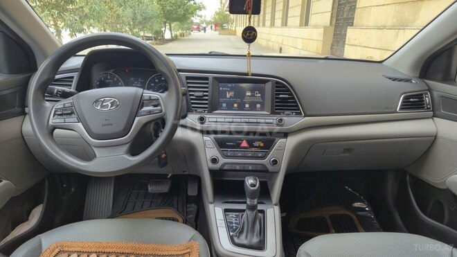 Hyundai Elantra 2016, 237,737 km - 2.0 l - Sabirabad