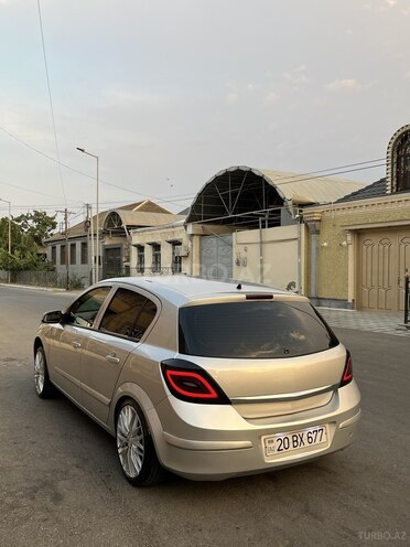 Opel Astra 2005, 225,000 km - 1.4 l - Gəncə