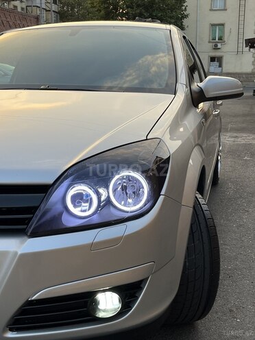 Opel Astra 2005, 225,000 km - 1.4 l - Gəncə