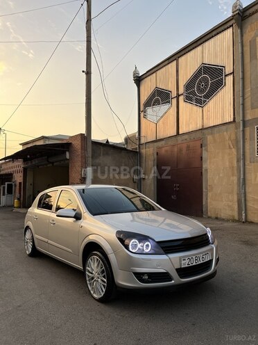 Opel Astra 2005, 225,000 km - 1.4 l - Gəncə