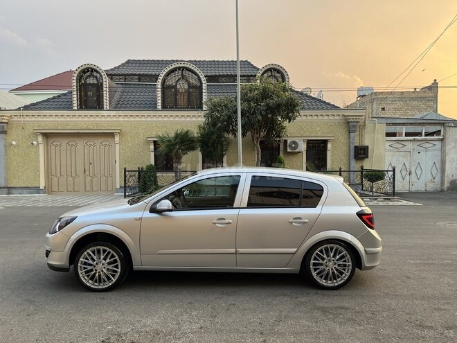 Opel Astra 2005, 225,000 km - 1.4 l - Gəncə