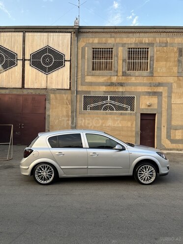 Opel Astra 2005, 225,000 km - 1.4 l - Gəncə