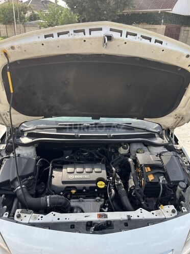Opel Astra 2012, 293,000 km - 1.4 l - Xaçmaz