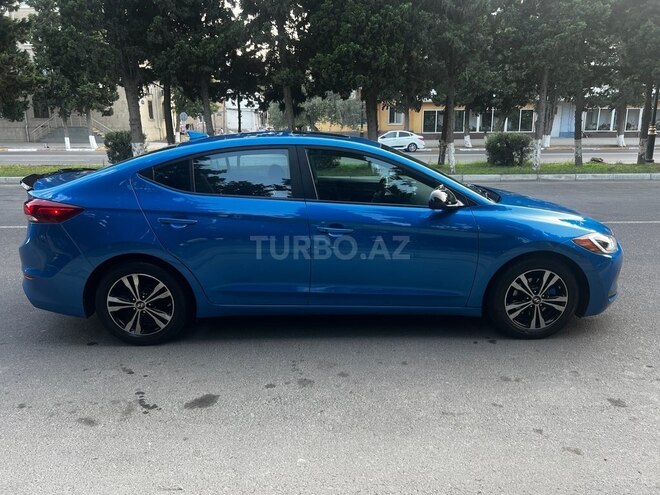 Hyundai Elantra 2017, 140,946 km - 2.0 l - Sumqayıt