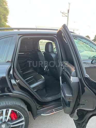 Porsche Cayenne Turbo 2011, 145,215 km - 4.8 l - Gəncə