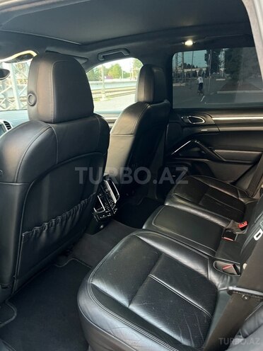 Porsche Cayenne Turbo 2011, 145,215 km - 4.8 l - Gəncə