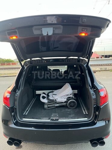 Porsche Cayenne Turbo 2011, 145,215 km - 4.8 l - Gəncə