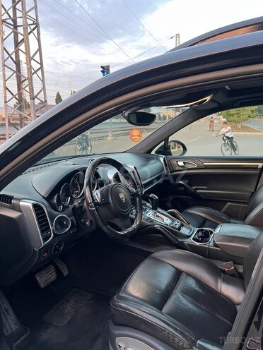 Porsche Cayenne Turbo 2011, 145,215 km - 4.8 l - Gəncə