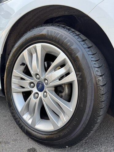 Ford Focus 2013, 158,000 km - 1.6 l - Şəki