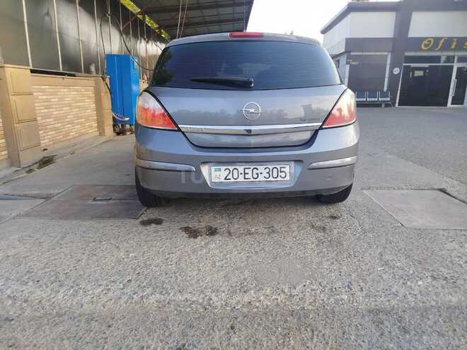 Opel Astra 2005, 285,000 km - 1.4 l - Yevlax