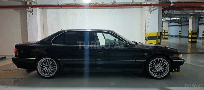 BMW 740 2001, 275,321 km - 4.4 l - Bakı