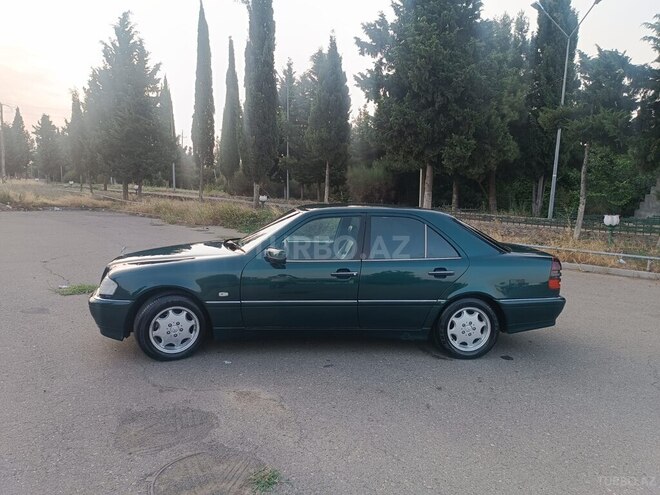 Mercedes C 240 1997, 321,459 km - 2.4 l - Tovuz