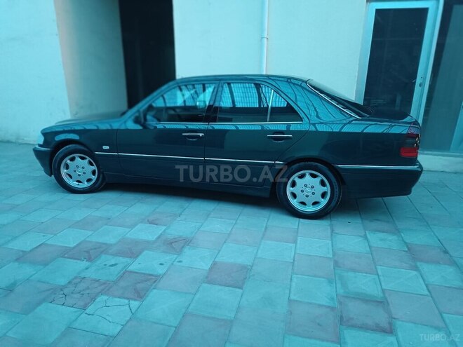 Mercedes C 240 1997, 321,459 km - 2.4 l - Tovuz