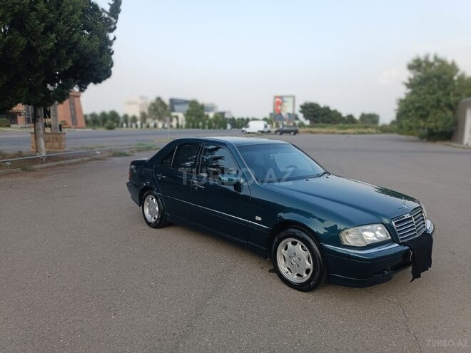Mercedes C 240 1997, 321,459 km - 2.4 l - Tovuz