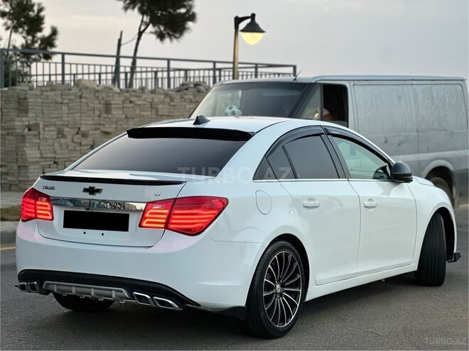 Chevrolet Cruze-14
