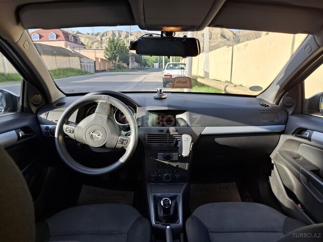 Opel Astra 2006, 245,000 km - 1.4 l - Mingəçevir
