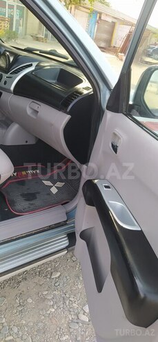 Mitsubishi L200 2008, 389,000 km - 2.5 l - Ağcabədi