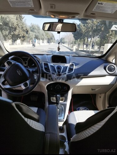 Ford Fiesta 2012, 110,000 km - 1.6 l - Bakı