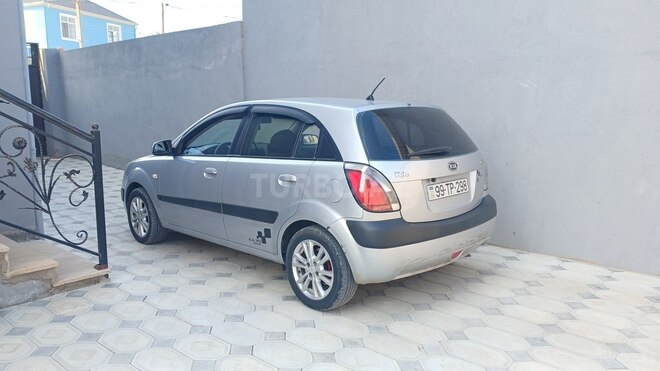 Kia Rio 2006, 330,000 km - 1.5 l - Cəlilabad