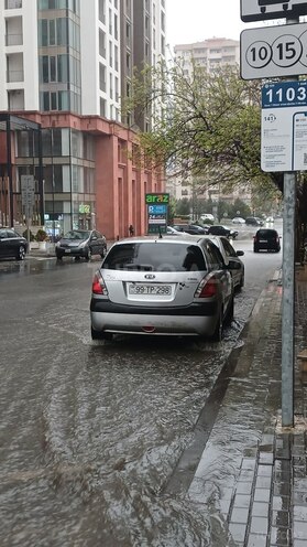 Kia Rio 2006, 330,000 km - 1.5 l - Cəlilabad
