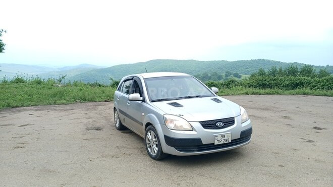Kia Rio 2006, 330,000 km - 1.5 l - Cəlilabad