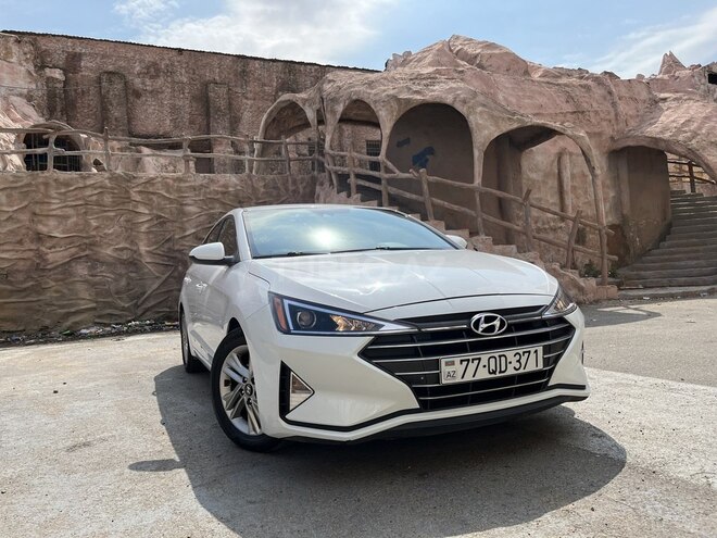 Hyundai Elantra 2019, 150,000 km - 2.0 l - Bakı
