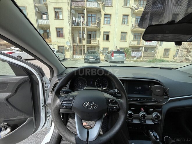 Hyundai Elantra 2019, 150,000 km - 2.0 l - Bakı